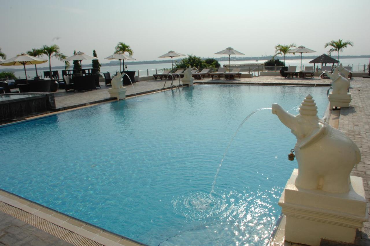 Hotel Cambodiana Phnom Penh Exterior foto